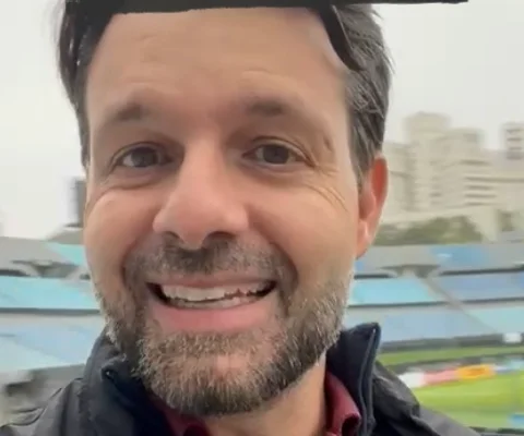 Gustavo Berton no Estádio Centenário, em Montevidéu